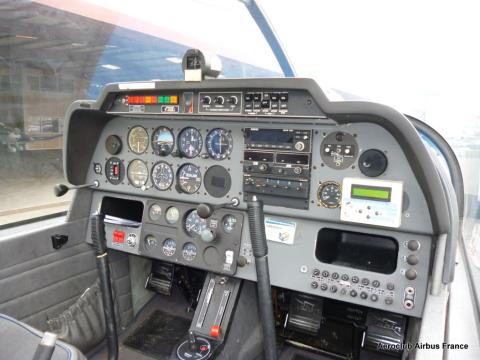 Cockpit - DR 400 PK